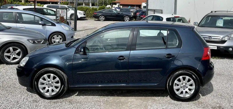 Volkswagen Golf 1.9TDI 105HP Image 8