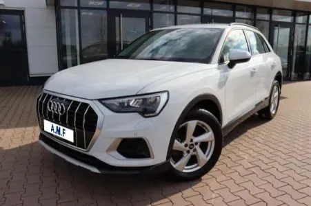 AUDI Q3 35 TFSI Business Advanced