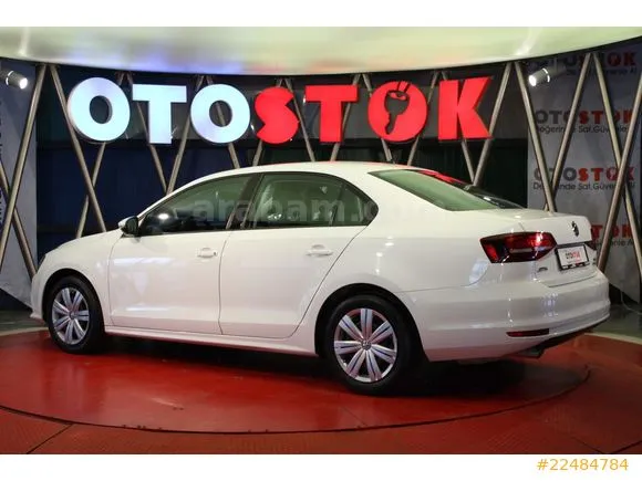 Volkswagen Jetta 1.2 TSi BlueMotion Trendline Image 2